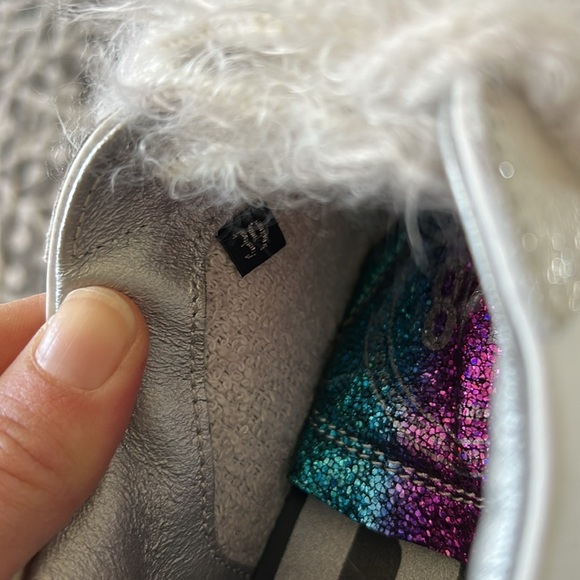 P448 Thea rainbow glitter fuzzy shoelace sneakers - Picture 9 of 11